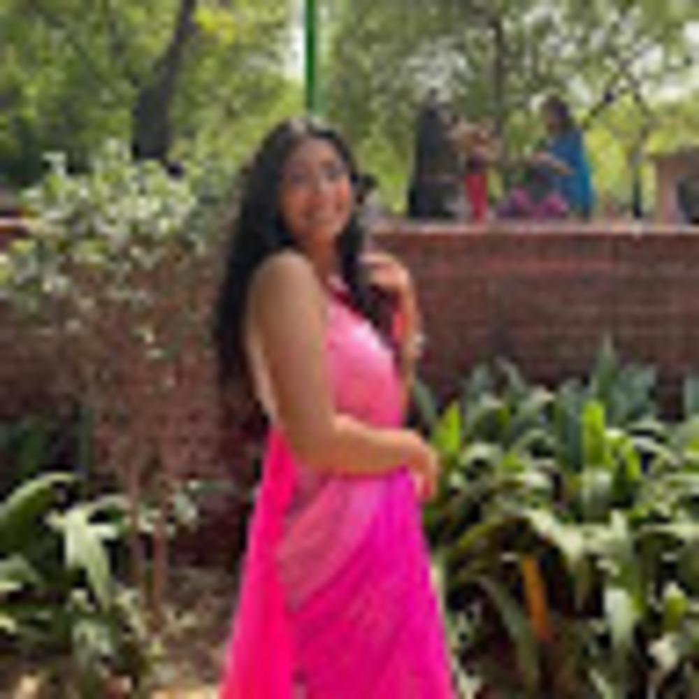 Meet your Posher, Saira